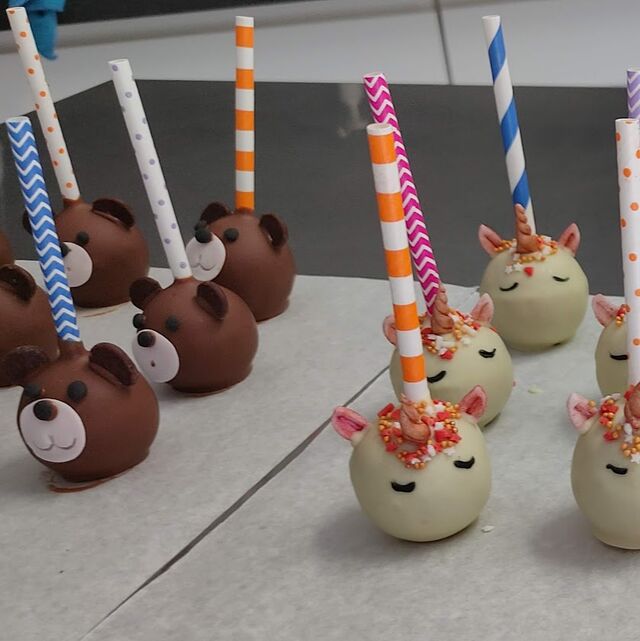 cake pops ourson, licorne, etc.