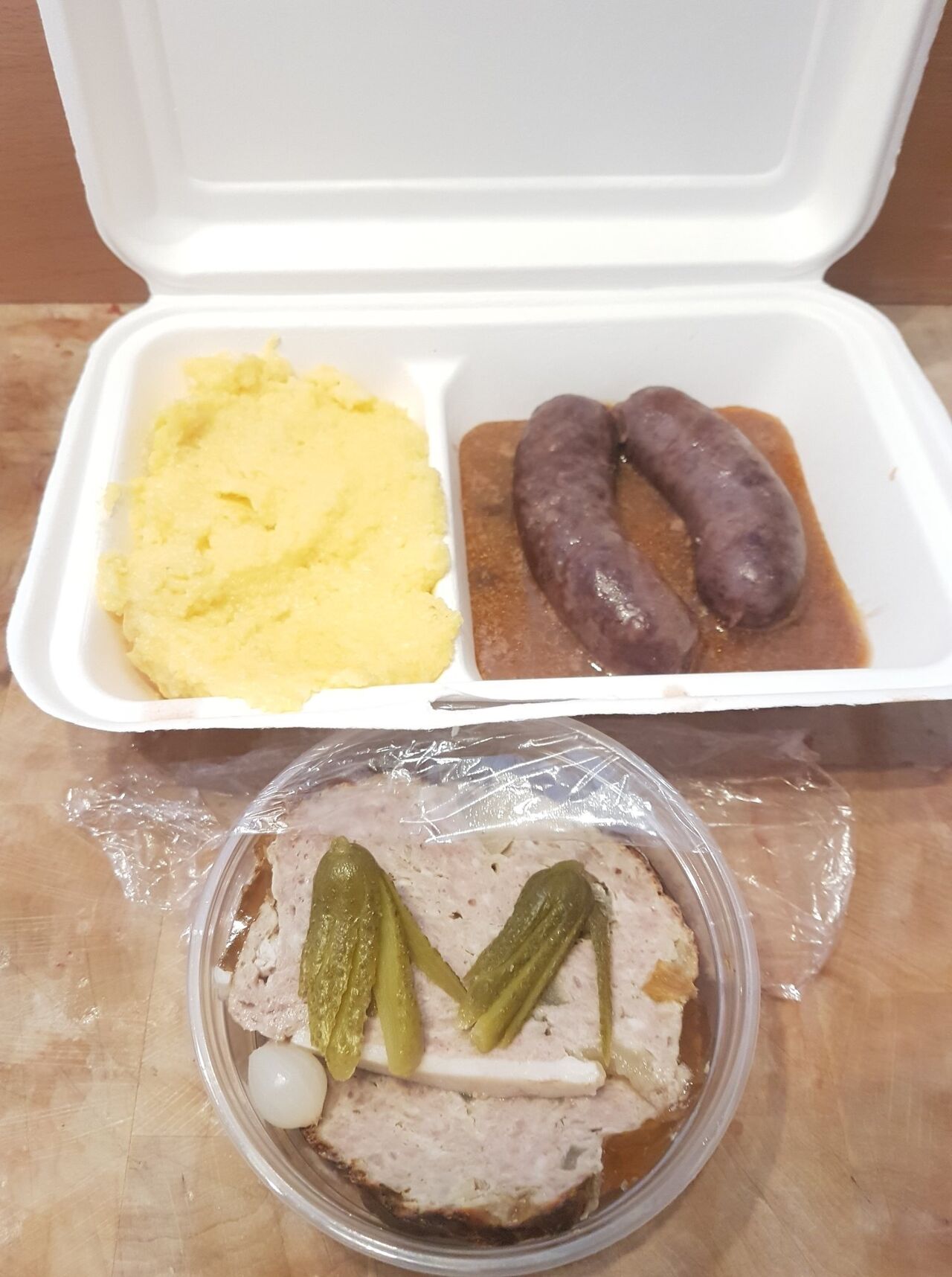 Plat du jour.
Pâté de campagne Normand
Diots polenta 