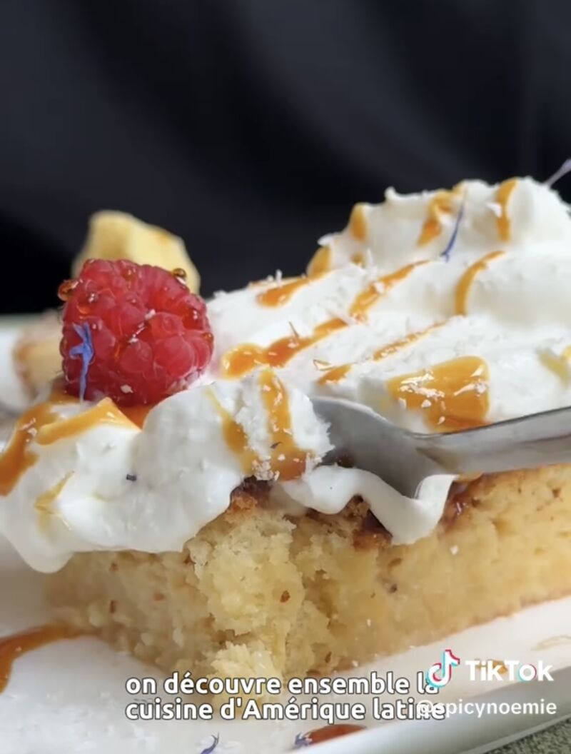 pastel tres leche ( gâteau aux 3 laits )