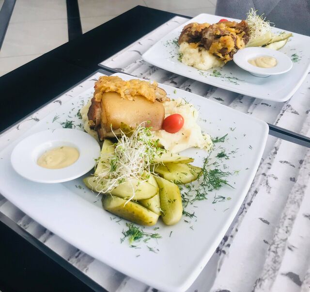 #nowakartamenu #golonkapieczona #daniezkarty #smacznieitanio 