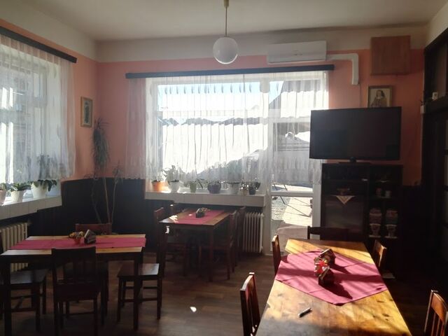 Předsálí s kapacitou 20 míst