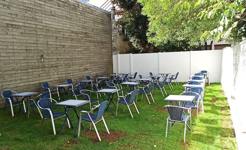 Terrasse à l’intérieur en plein air
