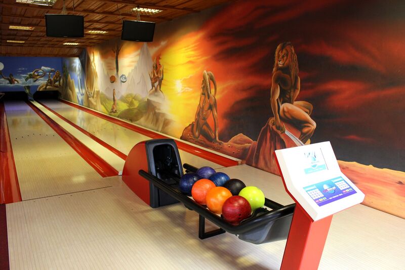 Naše dráhy | Restaurace Bowling Magdalena