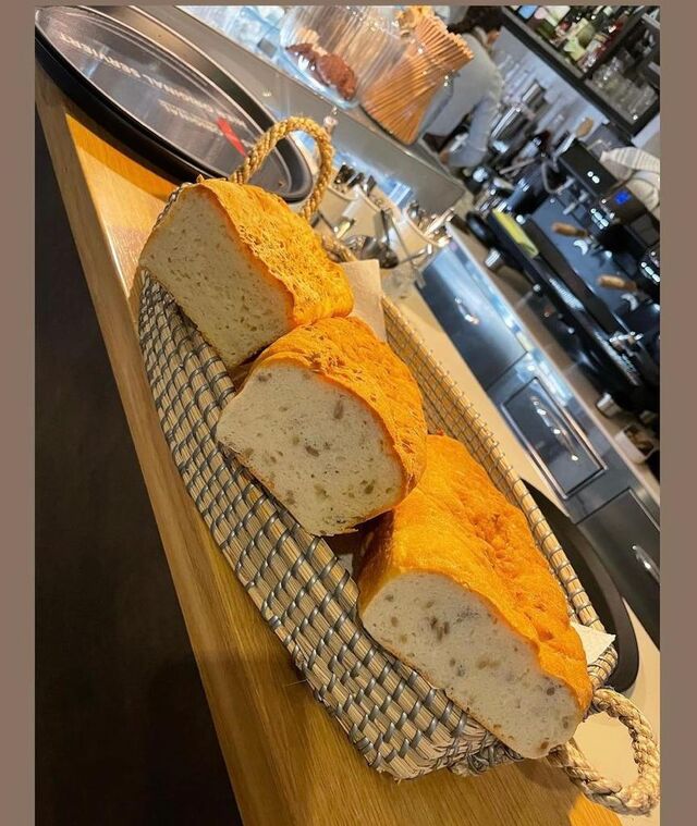 Unser frisch gebackenes Brot - natürlich Glutenfrei.