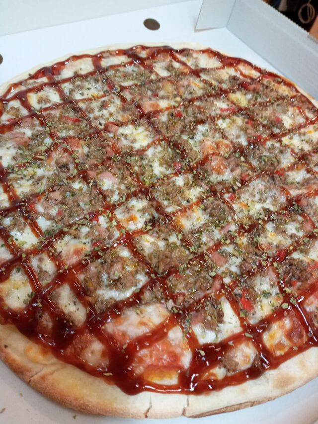 Barbacoa - Tomate, salsa barbacoa, mozzarella, carne 