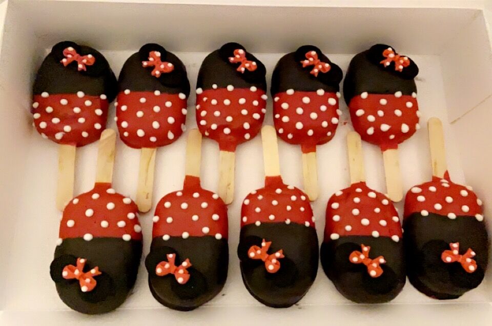 Magnums cakes Minnie