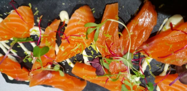 Tapas: Salmon a la a sal