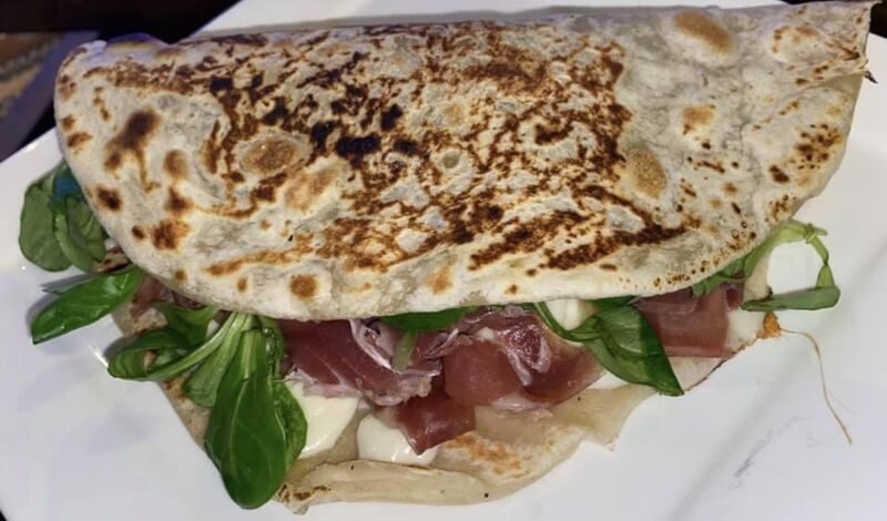 Piadina taleggio - prosciutto crudo - salade 