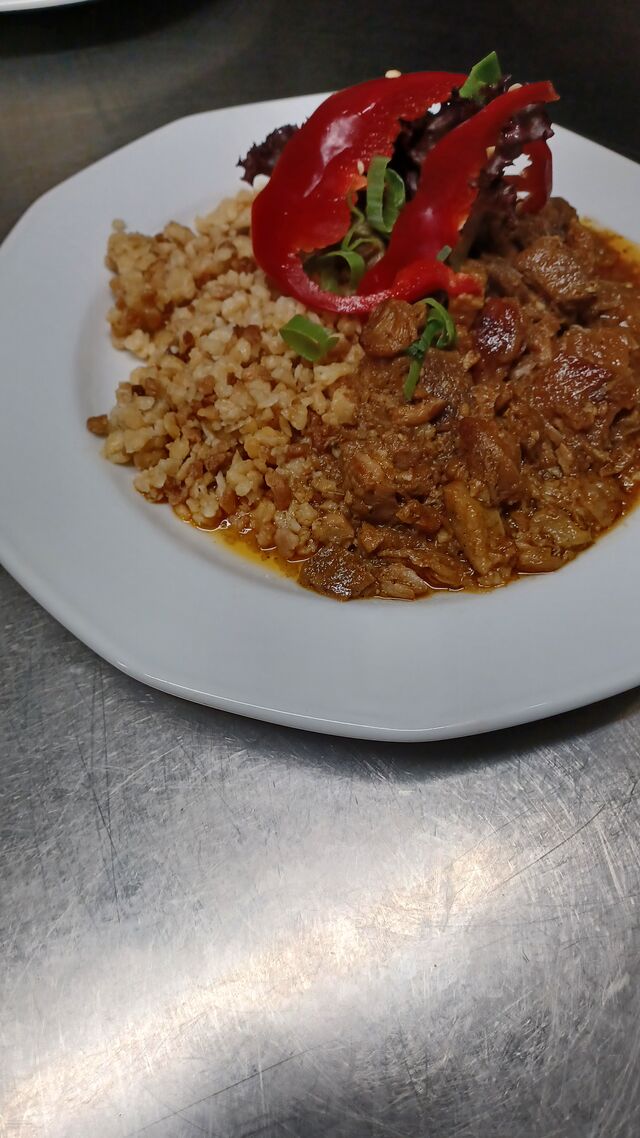Csülökpörkölt