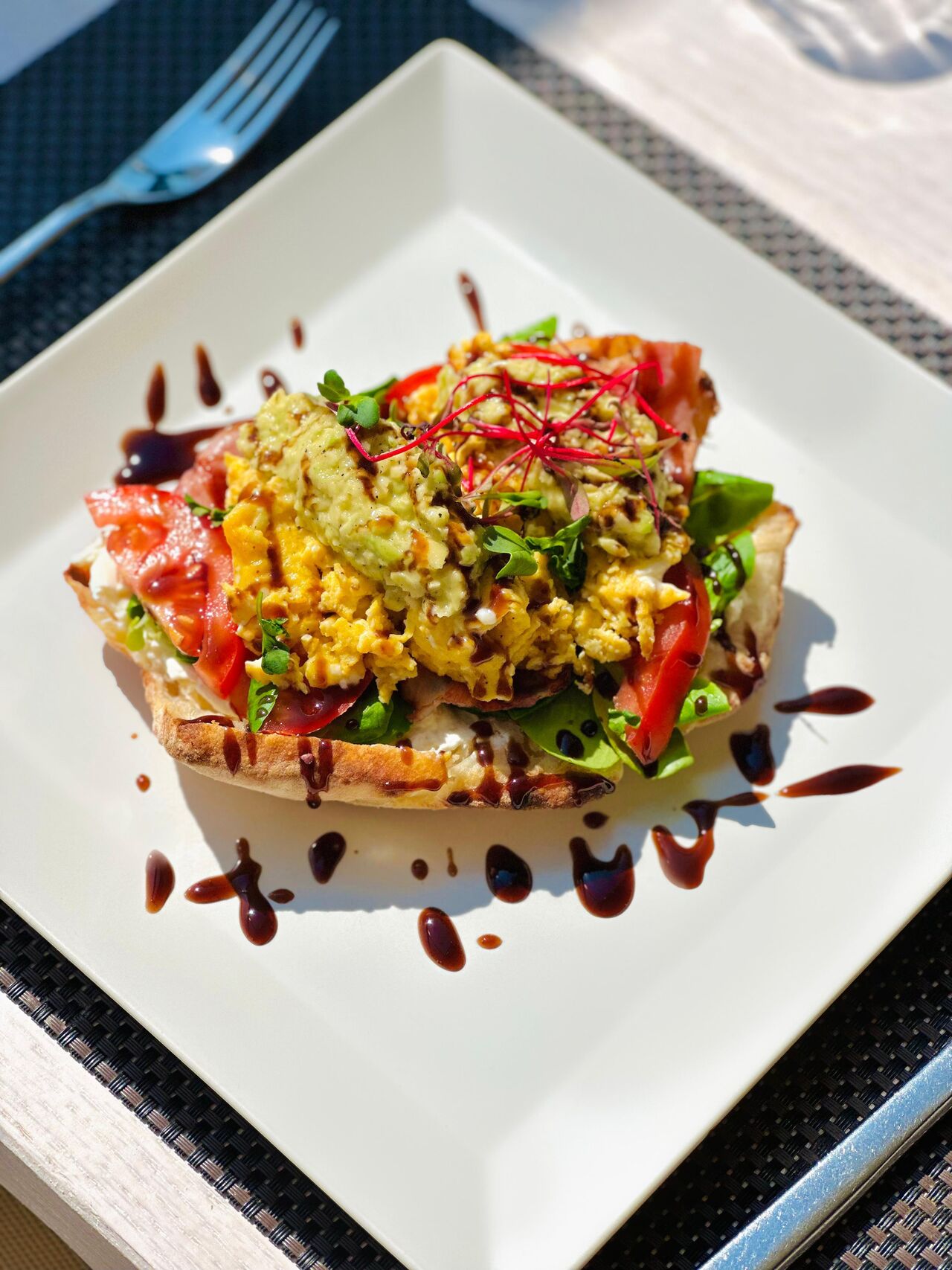 Mediteransko iskustvo po vašem ukusu – à la carte u restoranu Santorini (13–22h)