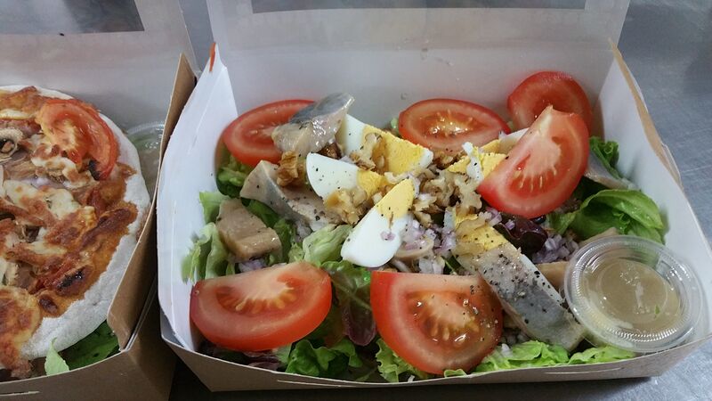 nos salades composées pour la vente à emporter