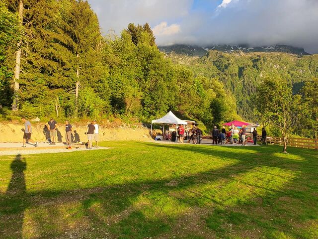 Un grand espace vert