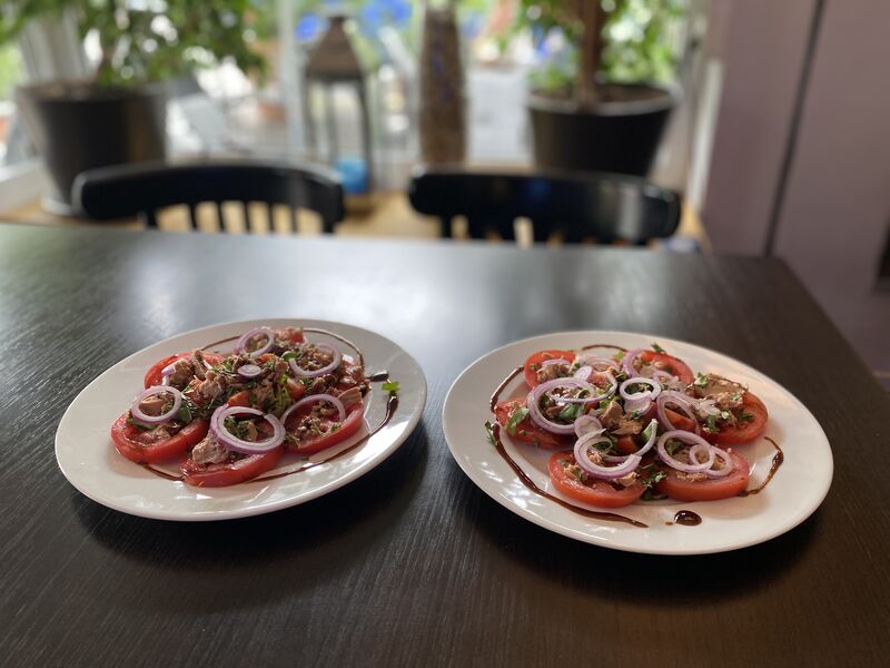 Tomaten Salat mit Thunfisch 