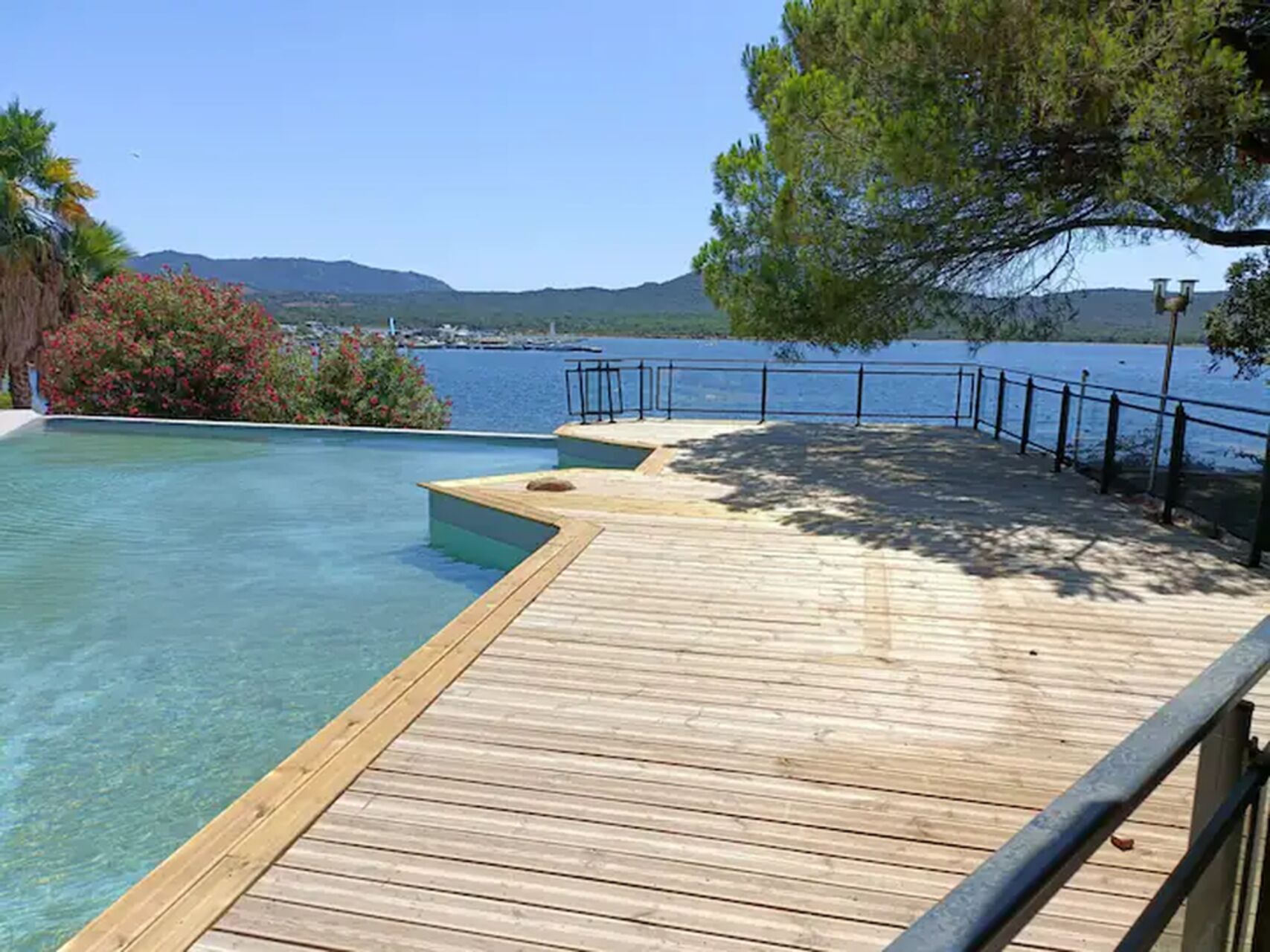 Piscine de la résidence