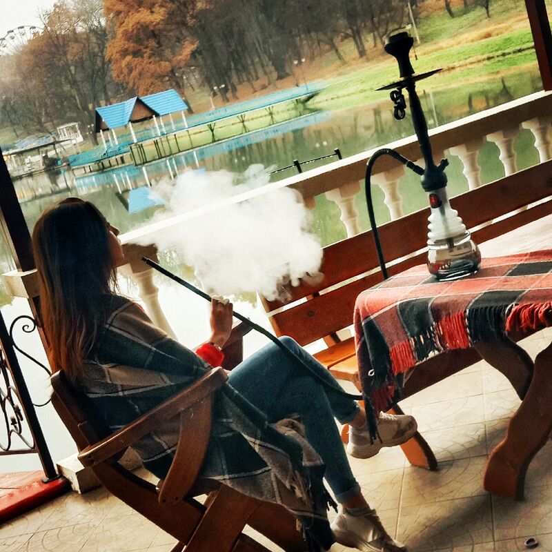 Димний кальян на пірсі