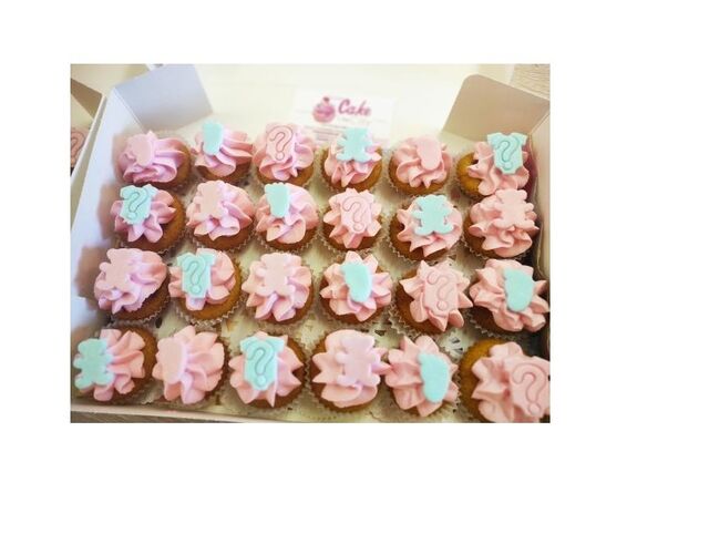 Boite de 24 mini-cupcakes Baby shower/Bébé/Naissance