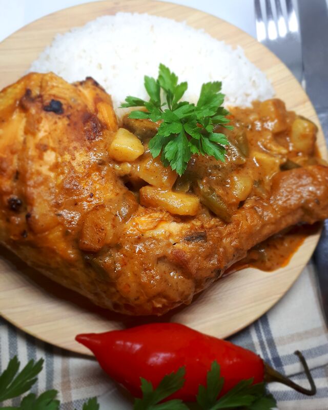 Colombo de poulet et son riz basmati.