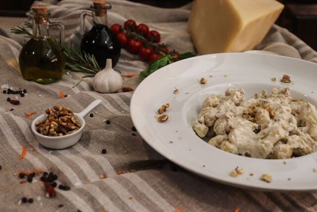 Pasta Gnocchi Gorgonzola e Noci