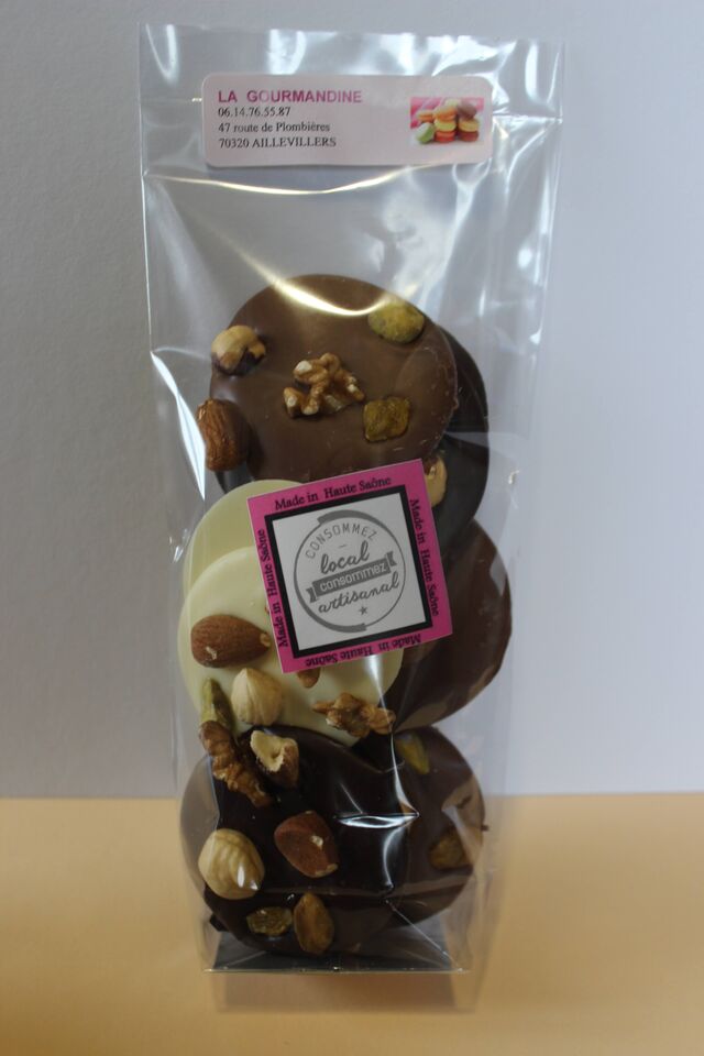 Mélange de mendiants chocolats blanc, lait et noir 11.10€ les 160g