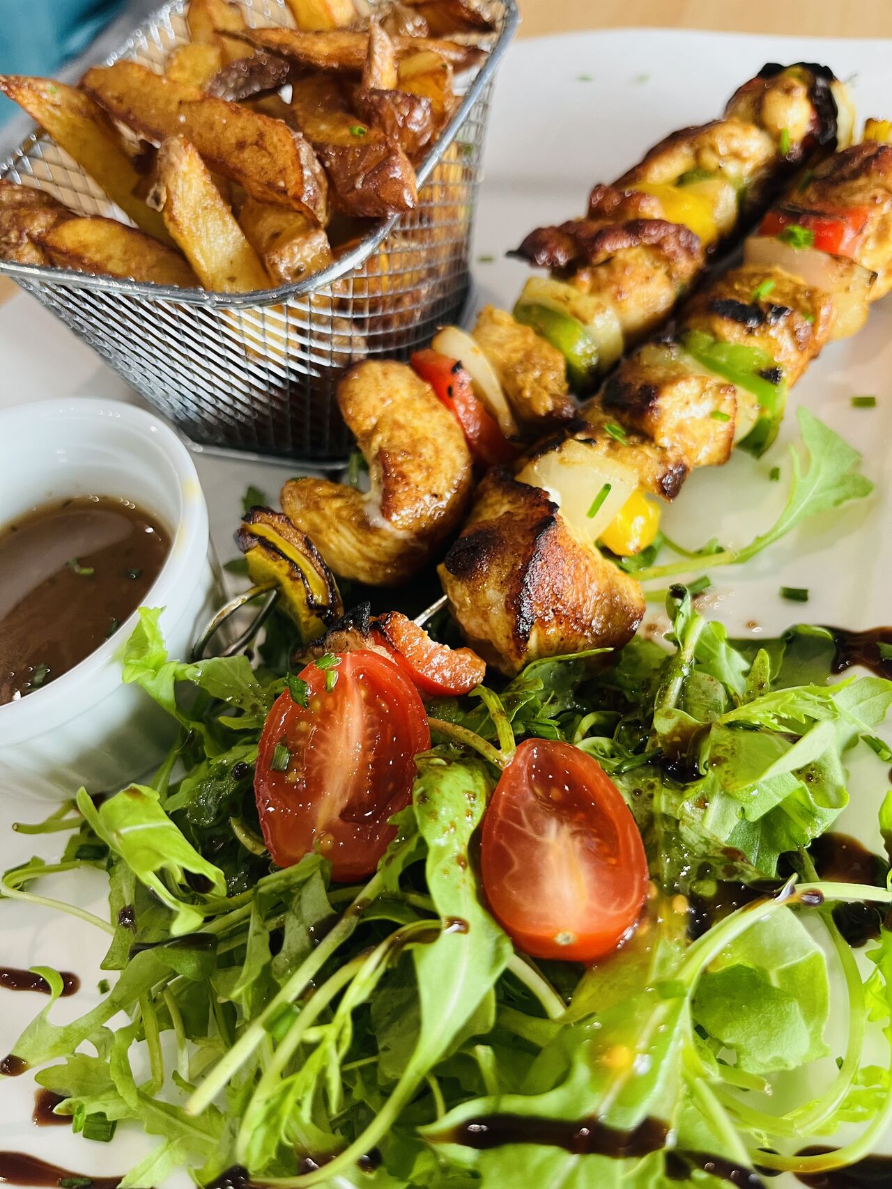 Brochettes de poulet marinées paprika-curry