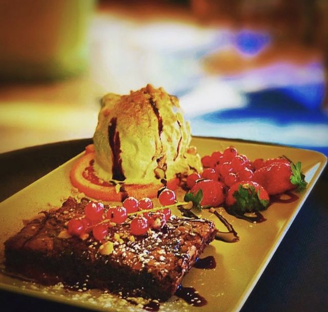 Selfie Lounge Dessert