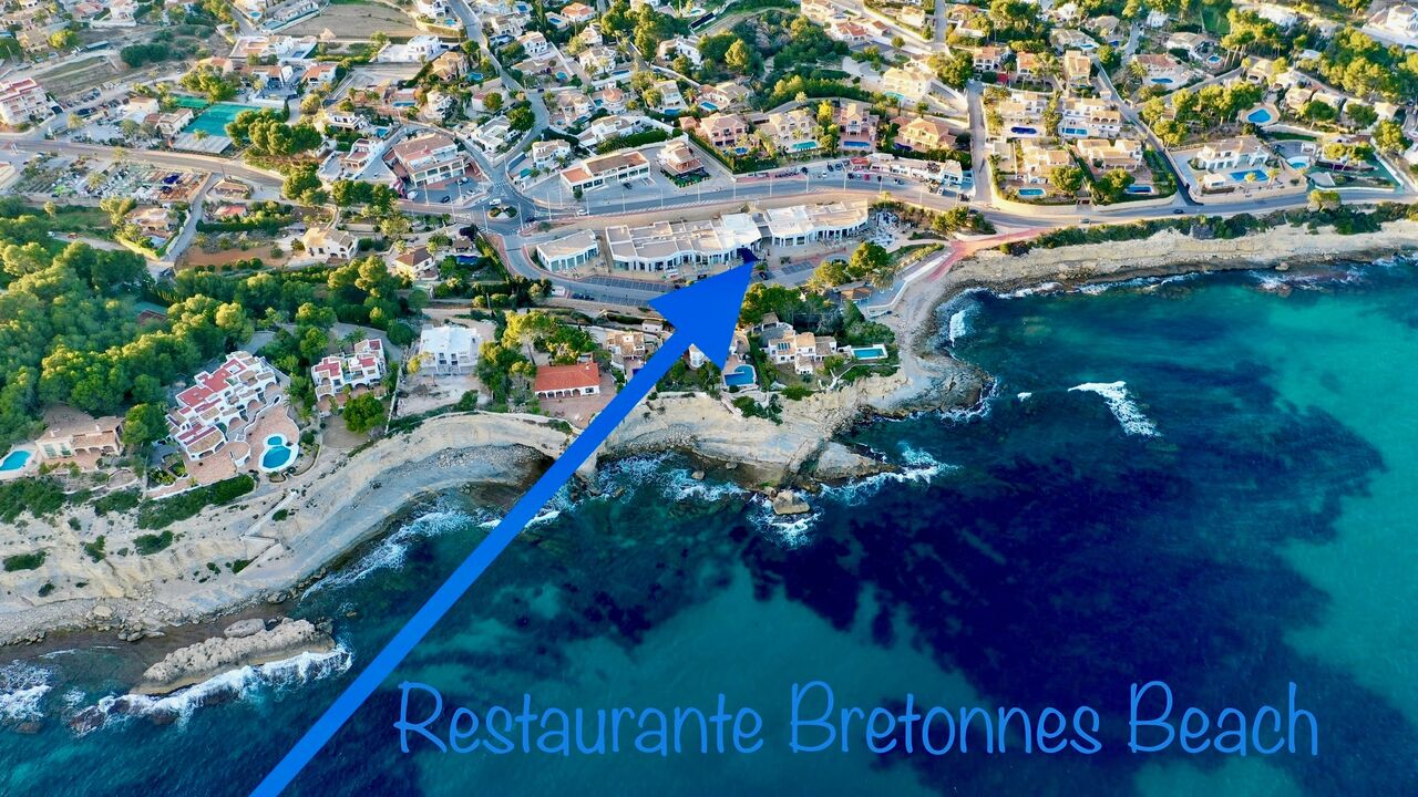 Localisation en bord de mer avec une vue époustouflante sur la baie de Moraira