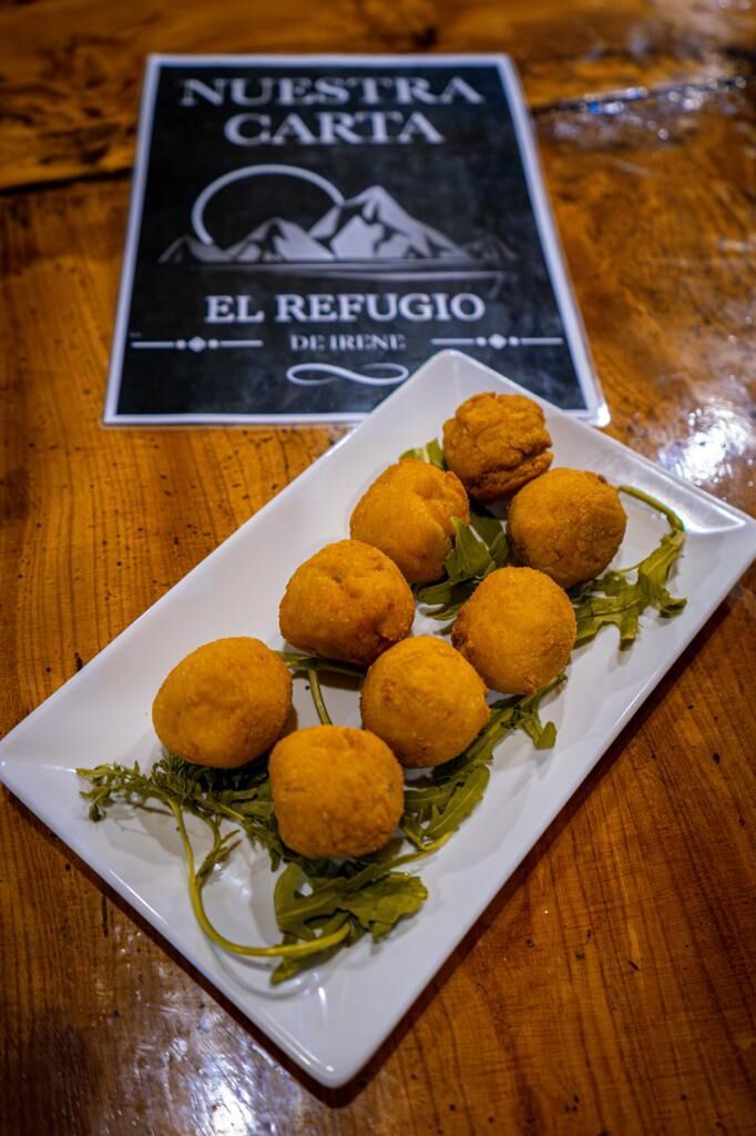 Croquetas Caseras de Jamón / Rabo de Toro / Queso Cabrales 