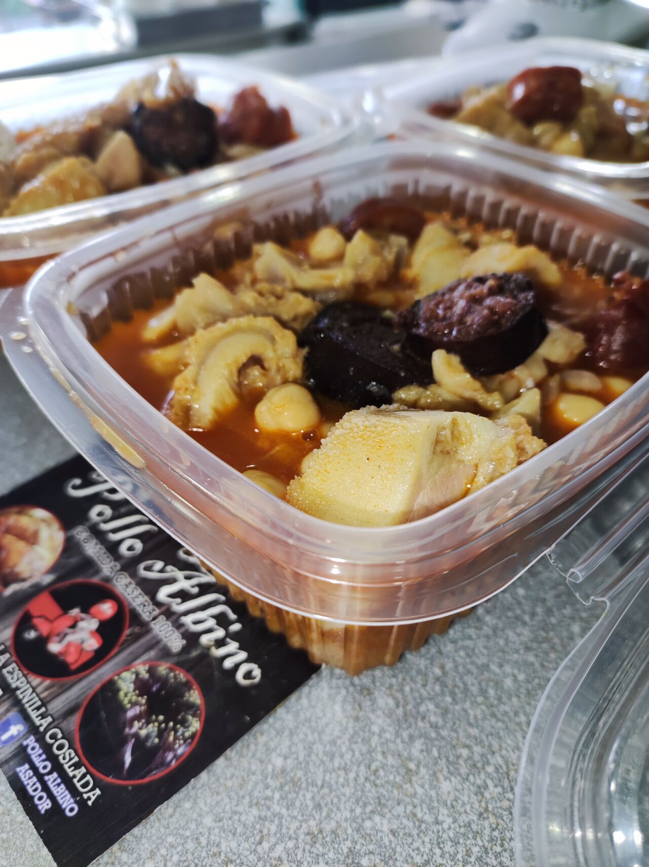 Callos con garbanzos , menú 17 de febrero