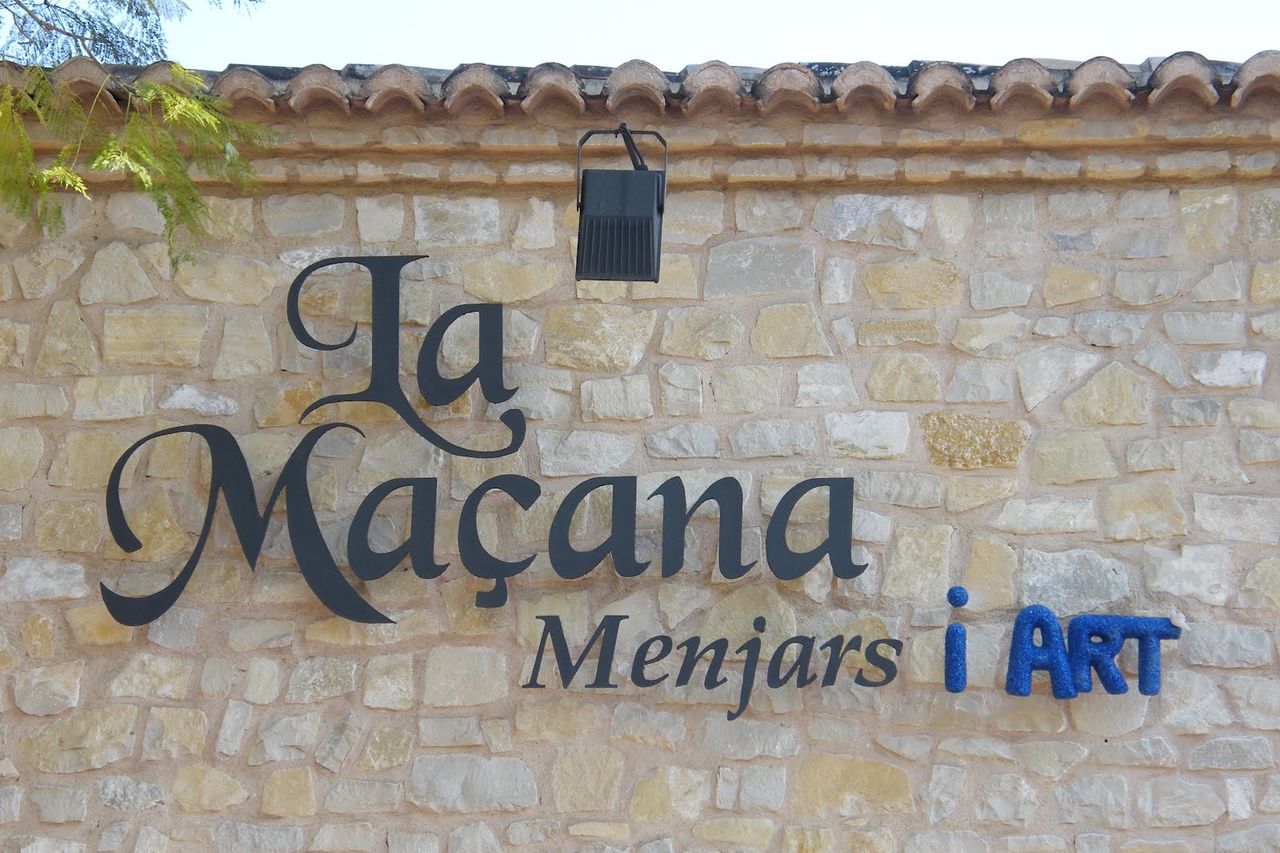 LA HISTORIA DE LA MAÇANA