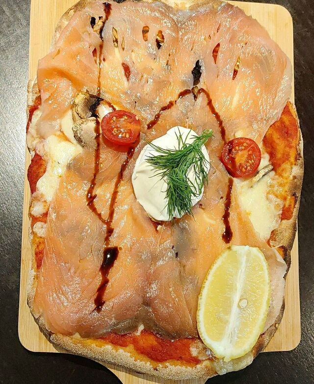 Pinsa Al salmone 🇮🇹