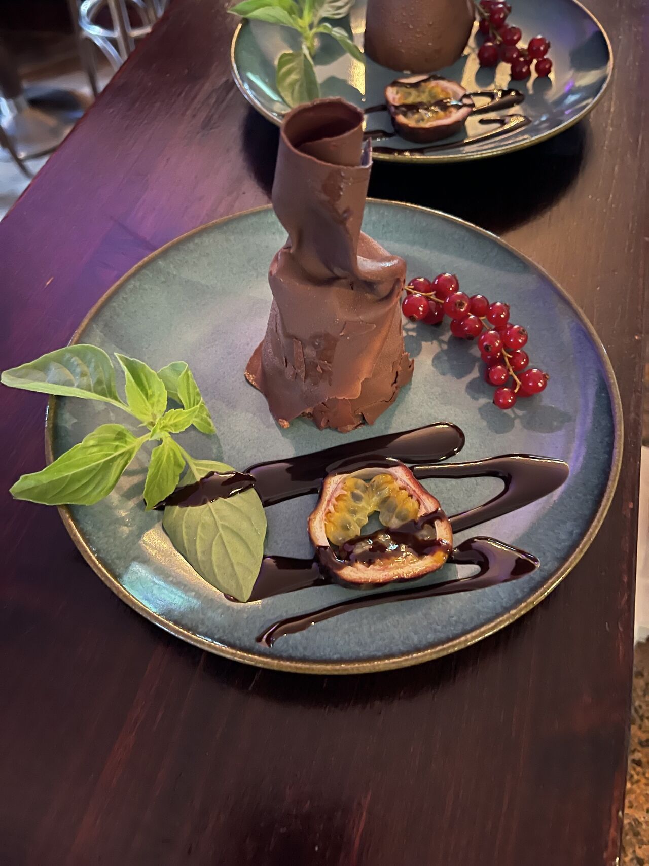 Mousse au Chocolat mit weißer Schokolade – Patisserie Bach, Bad Wildungen