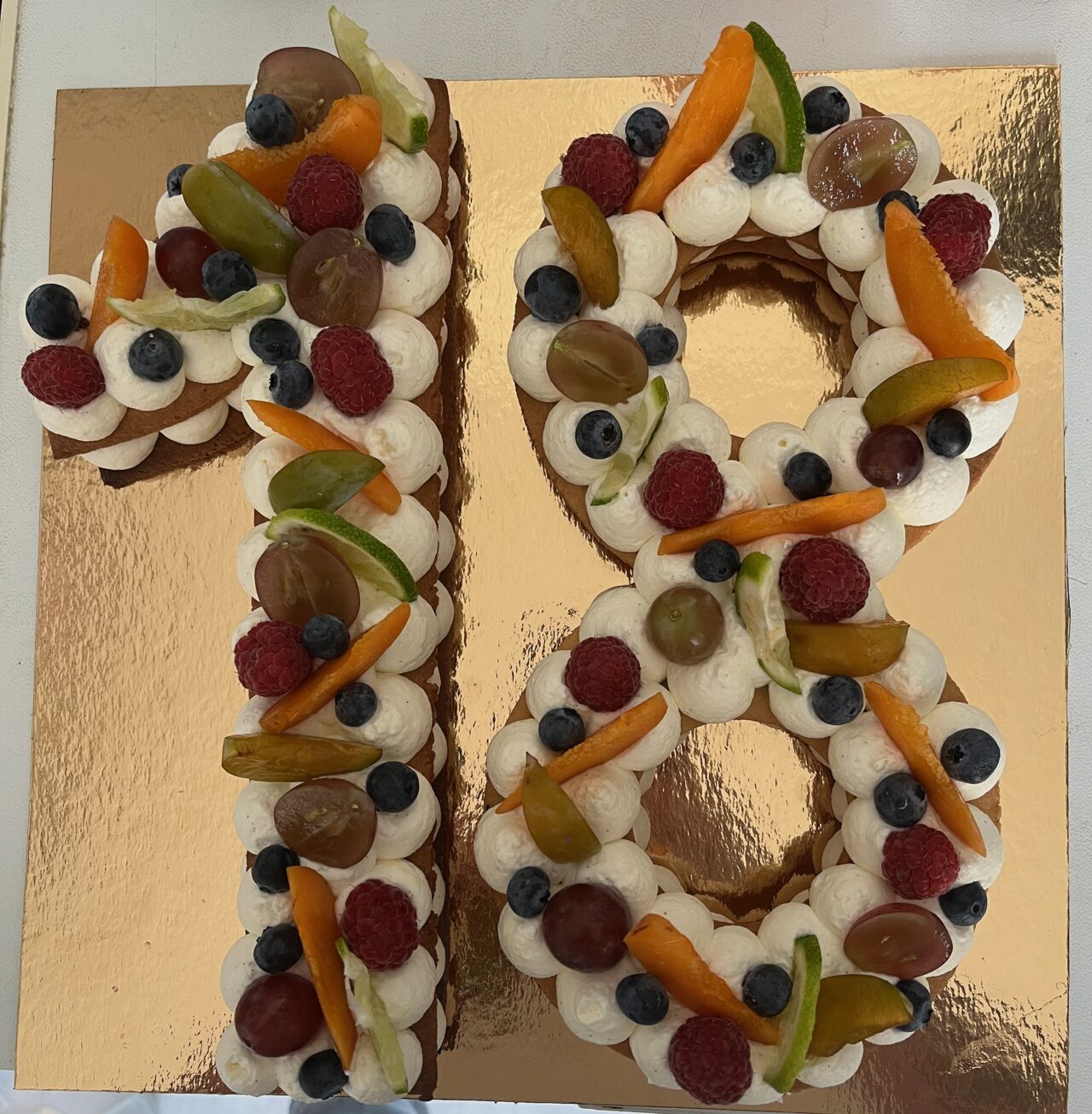 Number cake fruits