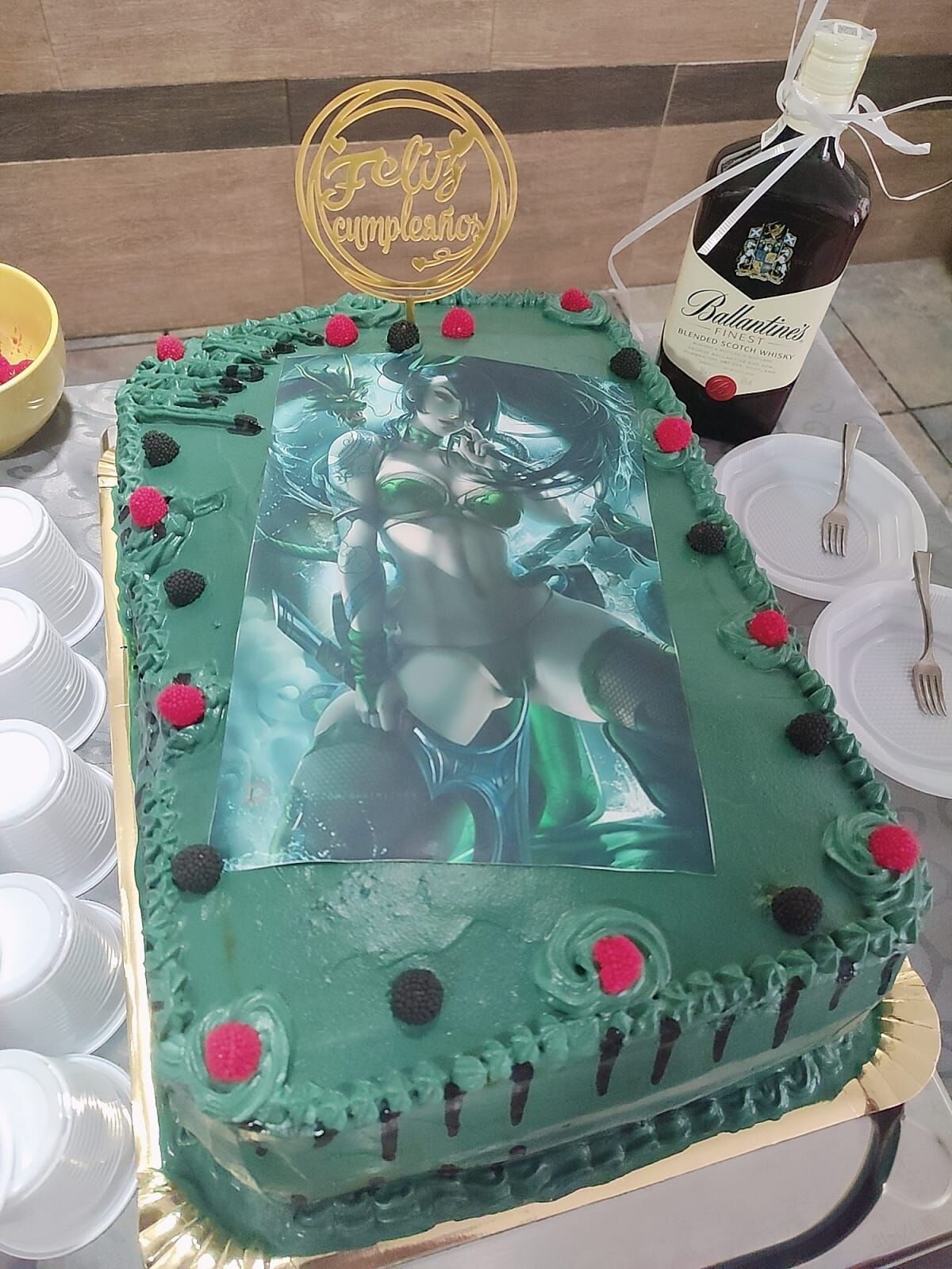 Torta de 2 Libras 75€
