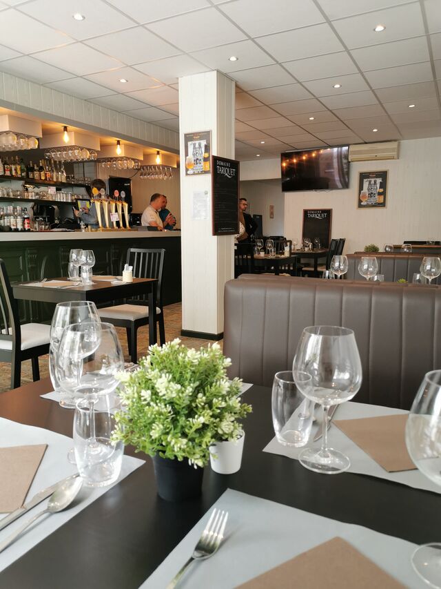 Salle intérieure, 1ere partie.