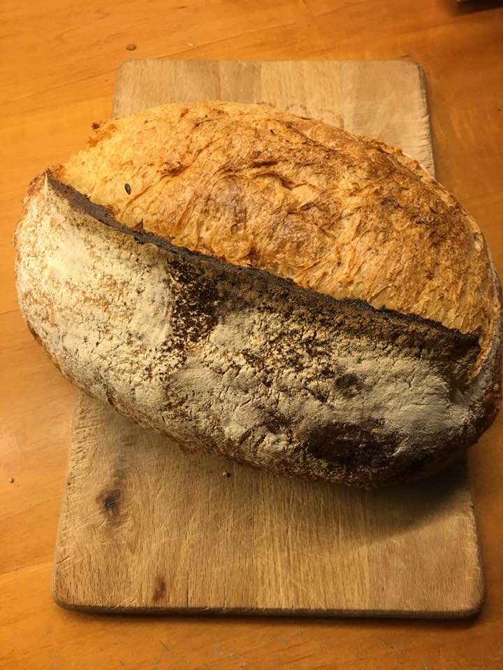 Witbrood desem , ongelofelijk lekker en knapperig.