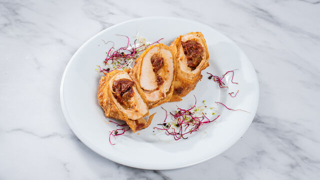 Aszalt paradicsomos csirkemell parmezános bundában 