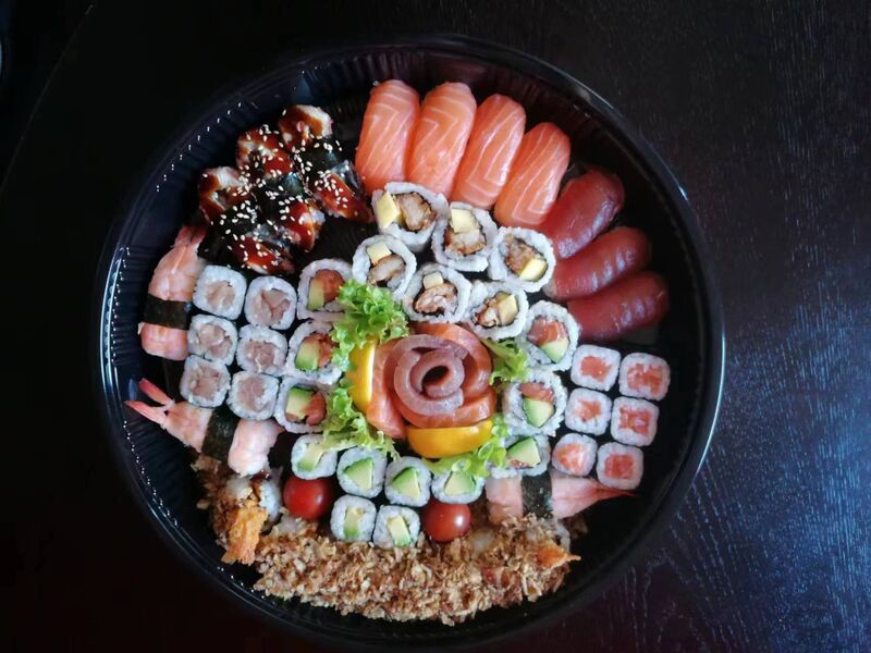 Plateau Sushi Hut (58 pièces)