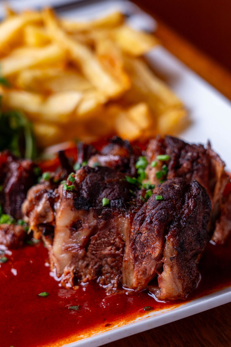 Poitrine de boeuf confite sauce barbecue