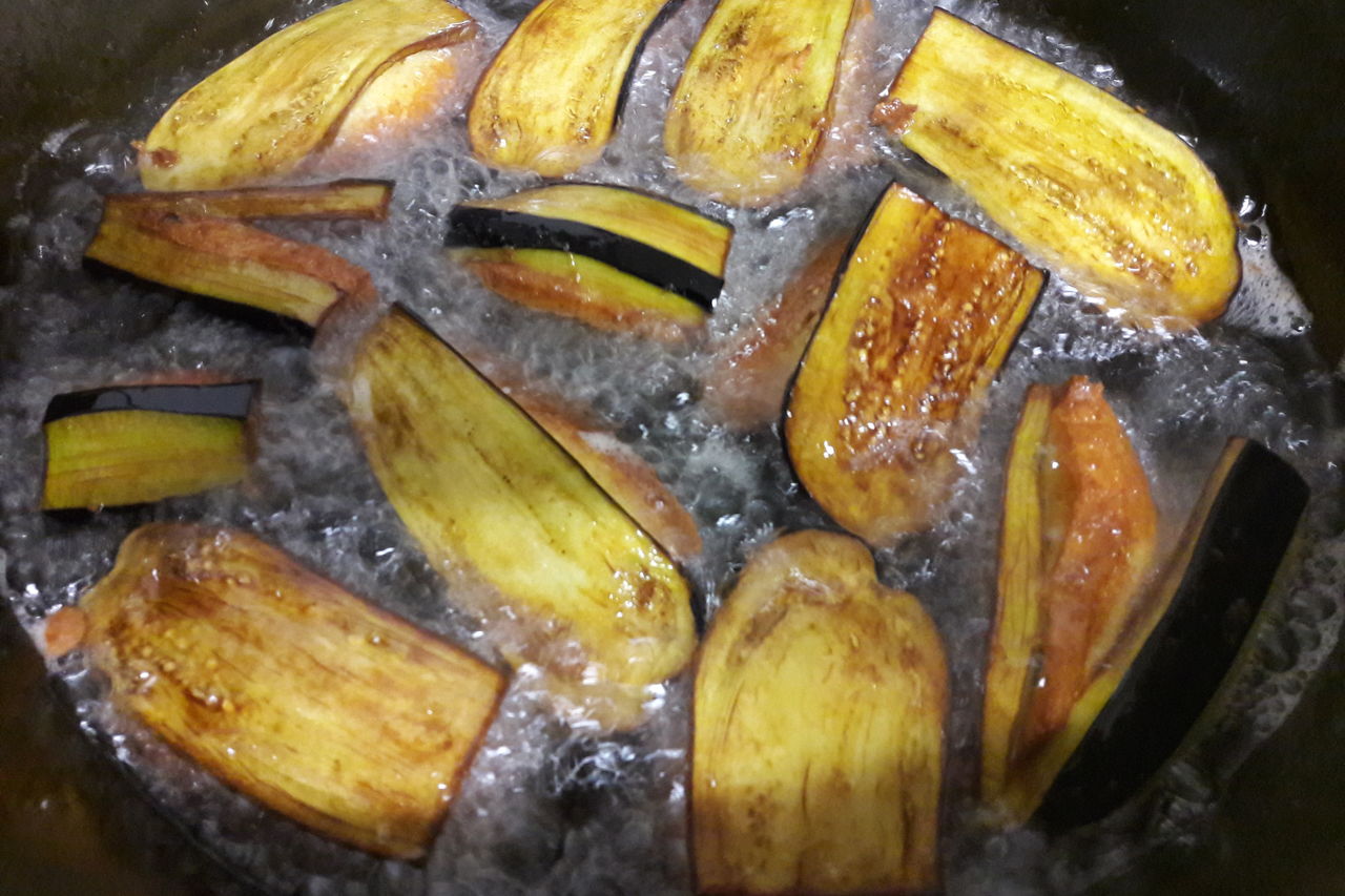 melanzane alla cilentana in preparazione