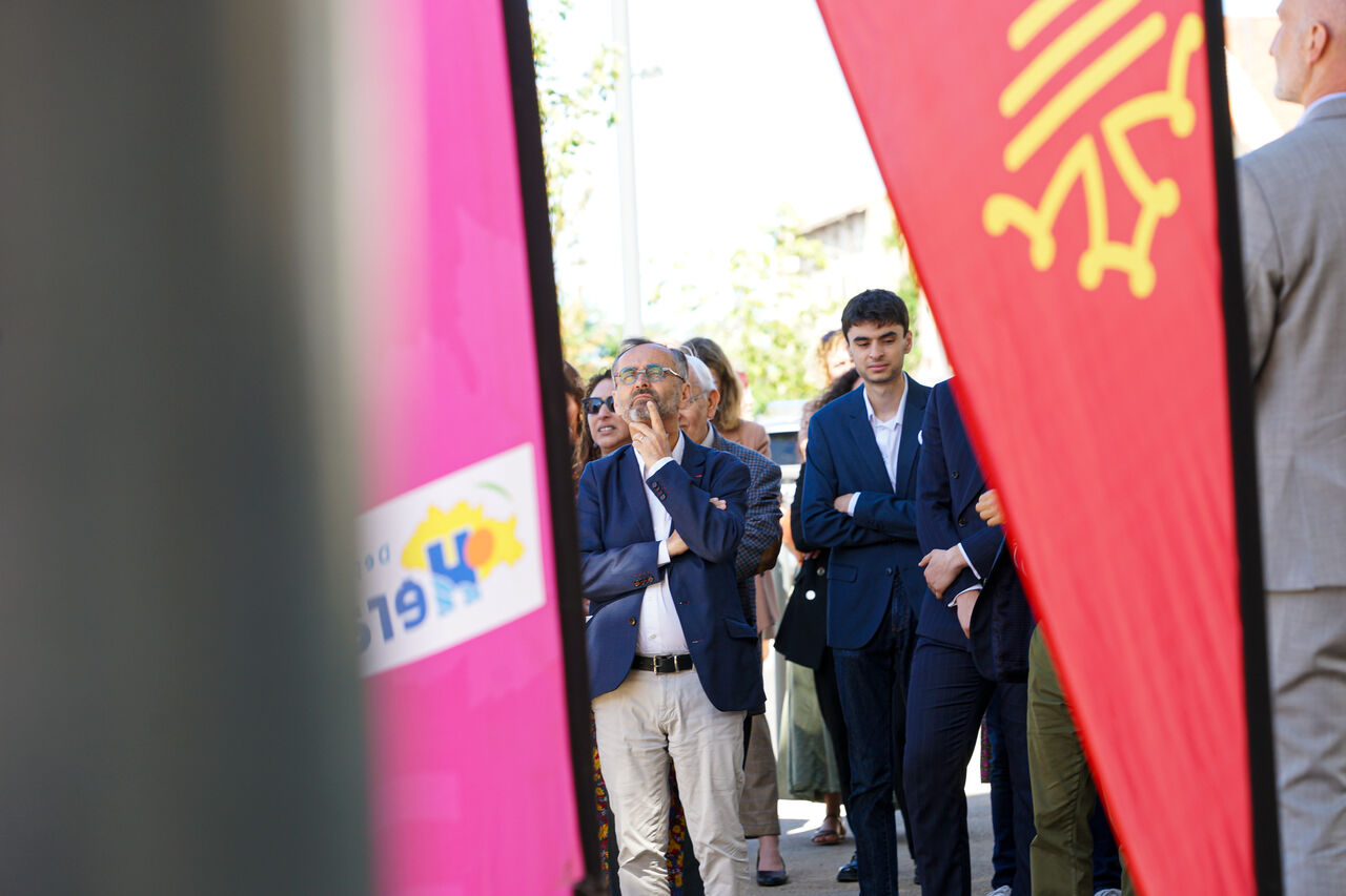 le Maire de Béziers lors de l'inauguration. de la gare SNCF