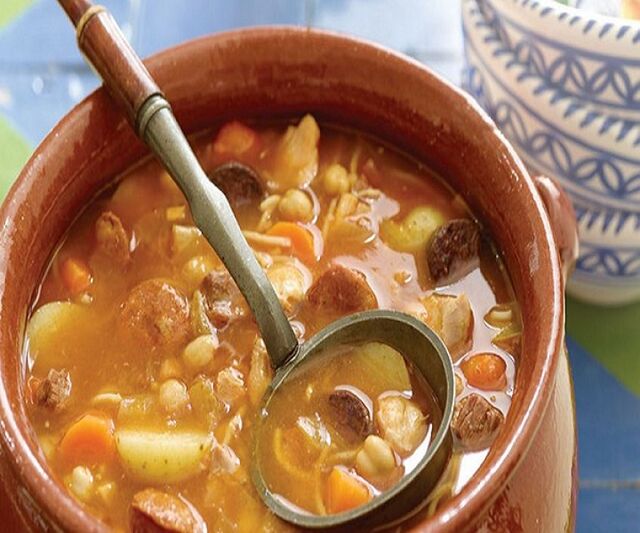 Se acerca la estación donde comer rico y contundente es importante para pasar los días de frío. Como en la Comarka es el lugar..