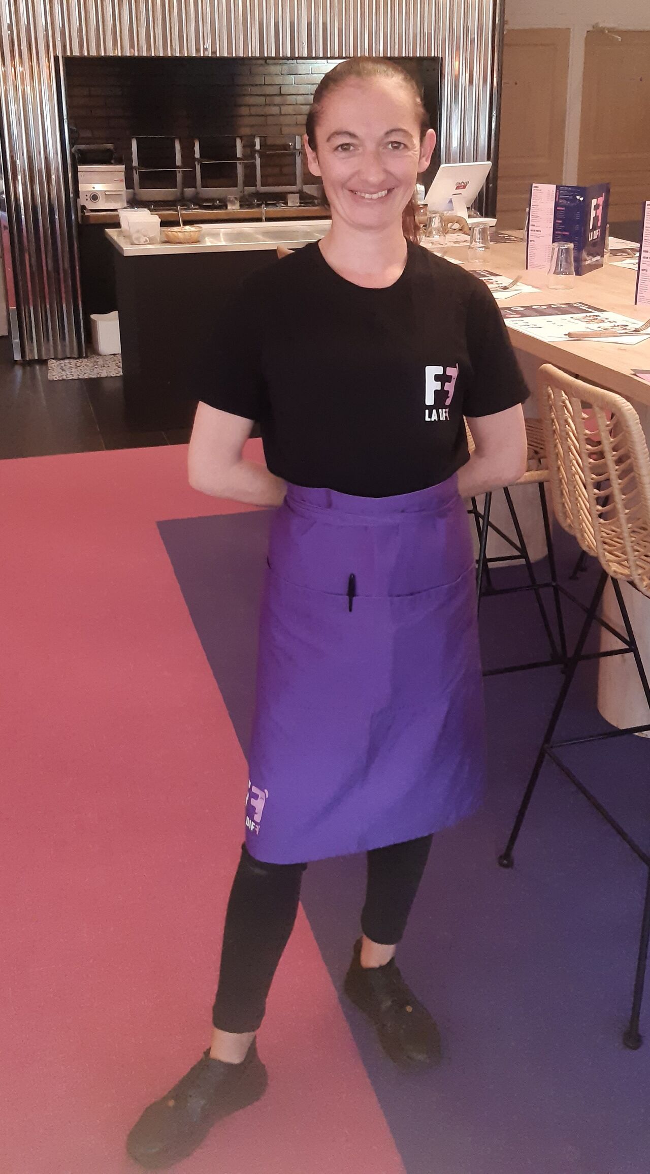 Laëtitia, Serveuse en Salle