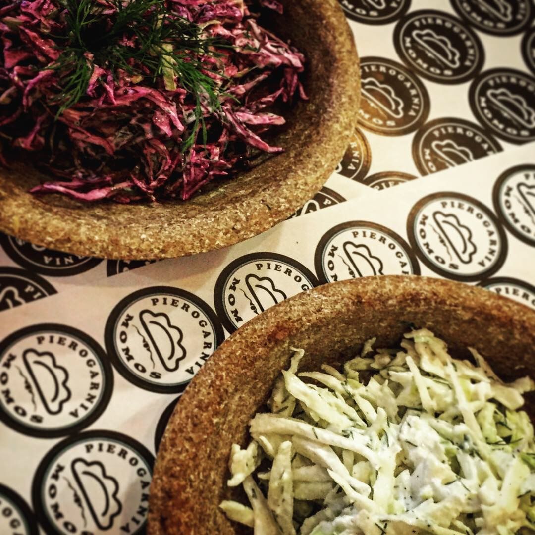 Surówki z białej lub i z czerwonej kapusty