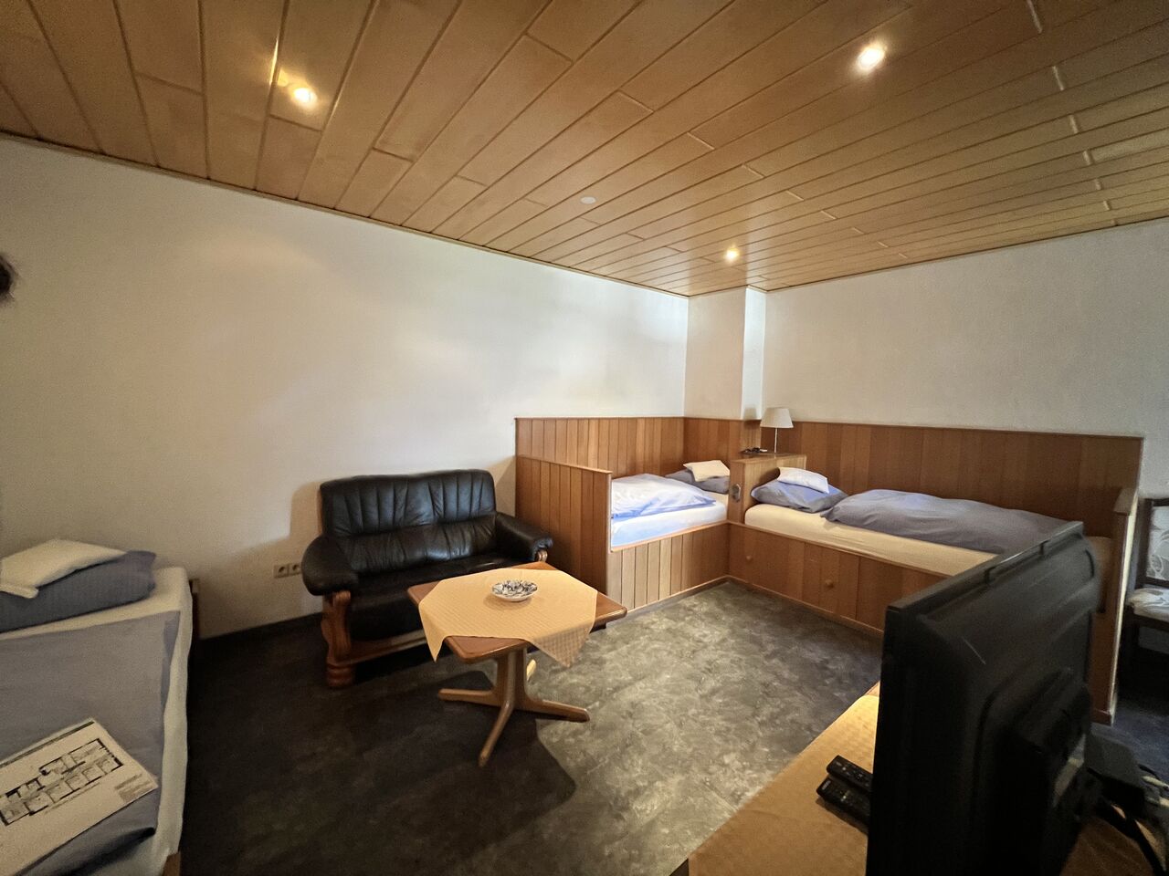 Doppelzimmer (3 Bettzimmer)