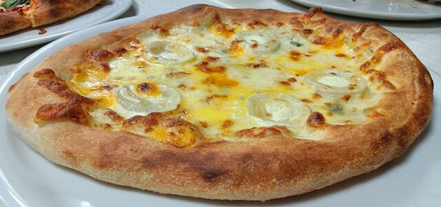 Pizza 4 Fromages