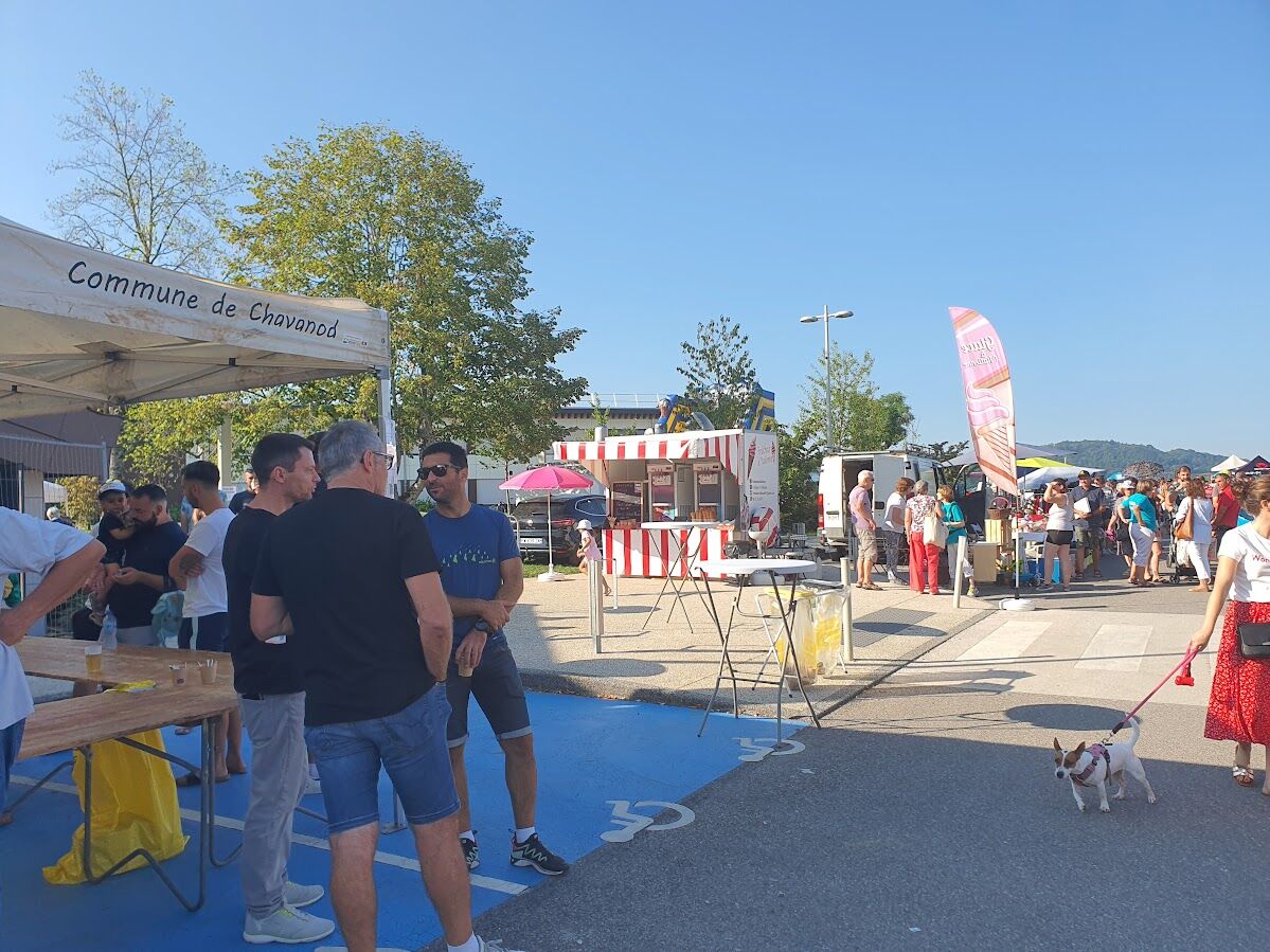 vide grenier CHAVANOD