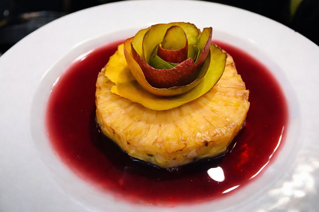 Ananás com vinho do porto