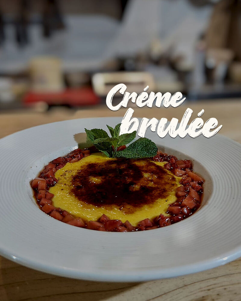 Créme Brulée de mango y fresas