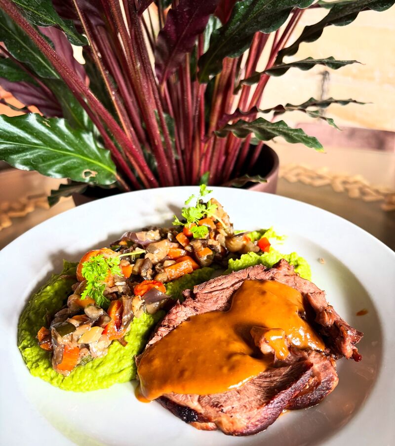 Gigot d agneau & mousseline de petits pois au wasabi