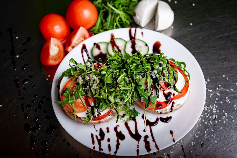 Tomate Mozzarella Bagel